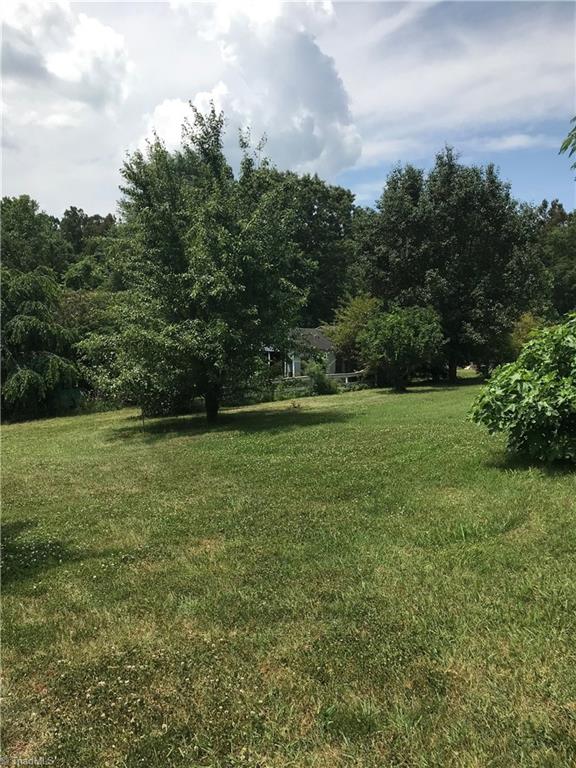 408 Stoney Ridge Road High Point, NC 27265 - Photo 19 of 21 BACKYARD
