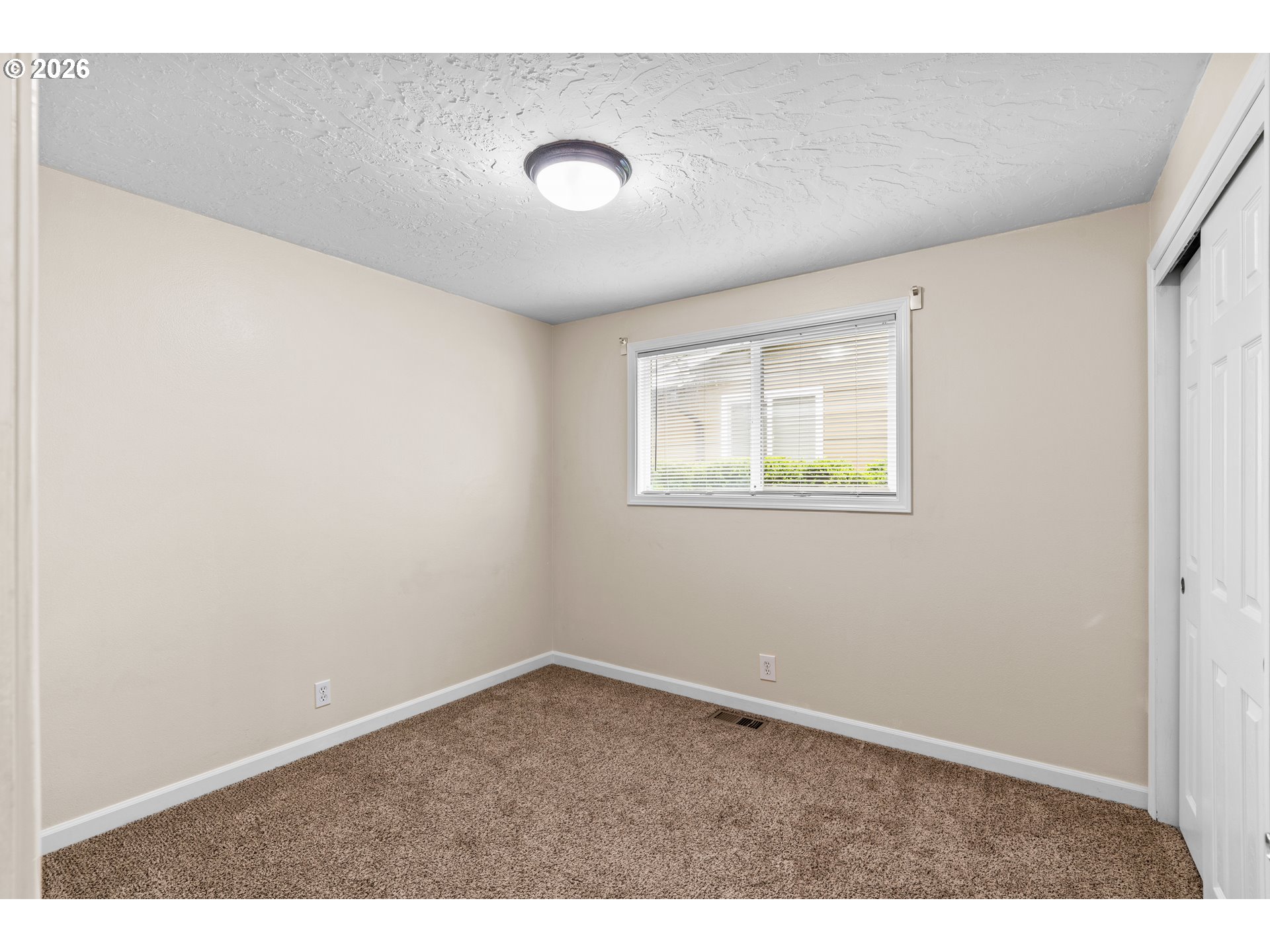 657 61st Street Springfield, OR 97478 - Photo 19 of 35