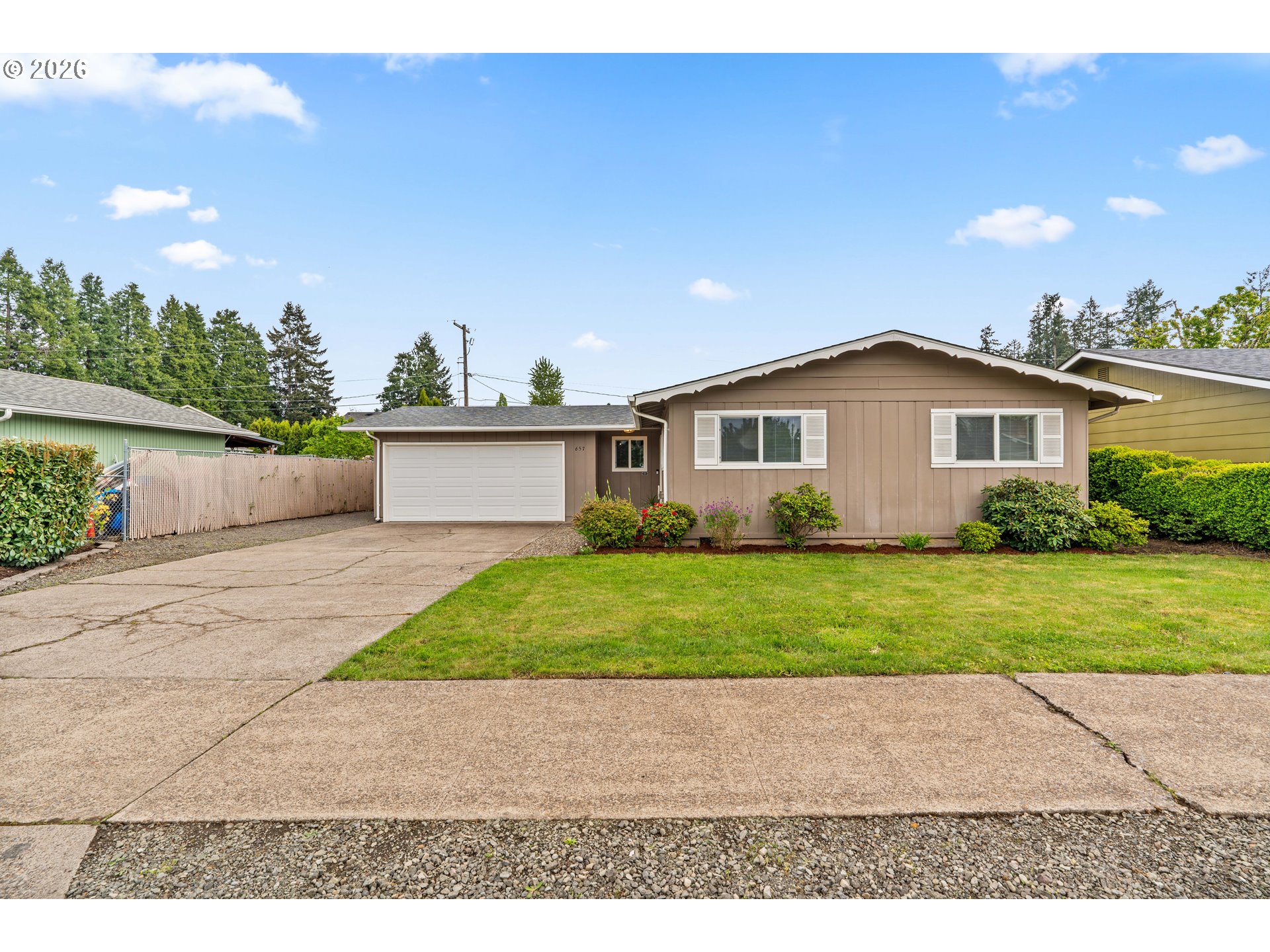 657 61st Street Springfield, OR 97478 - Photo 4 of 35