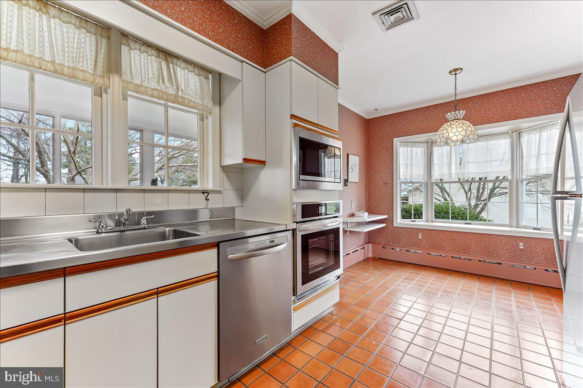 3523 Sawmill Road Newtown Square, PA 19073 - Photo 11 of 40