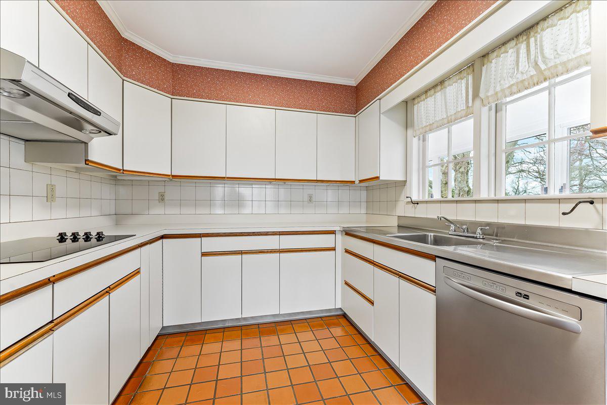 3523 Sawmill Road Newtown Square, PA 19073 - Photo 12 of 40