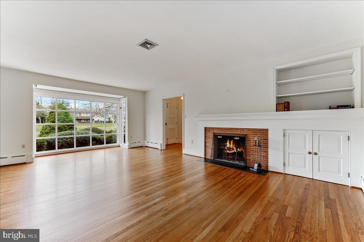 3523 Sawmill Road Newtown Square, PA 19073 - Photo 4 of 40