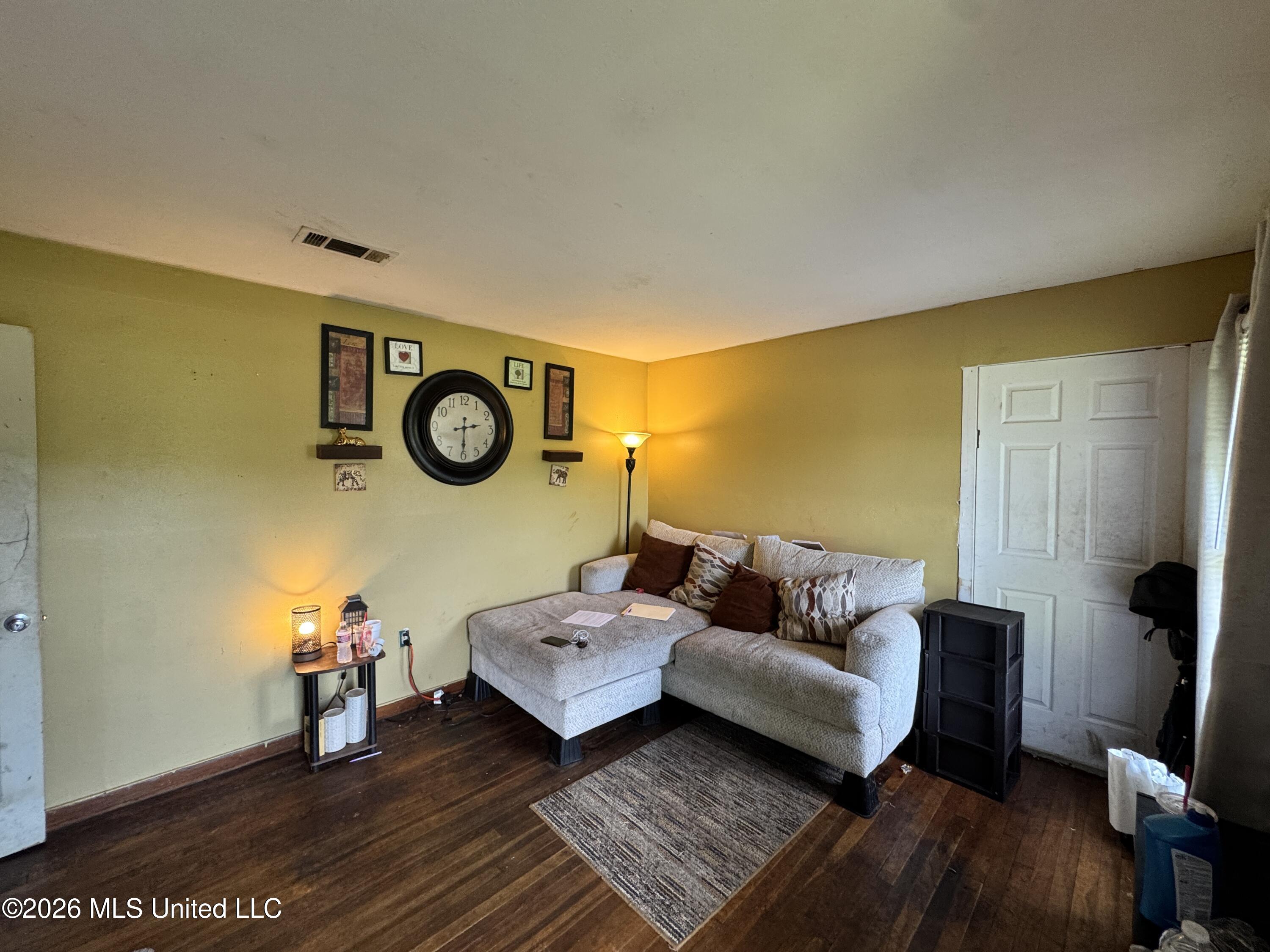 229 Sykes Road Jackson, MS 39212 - Photo 2 of 16 IMG_8933