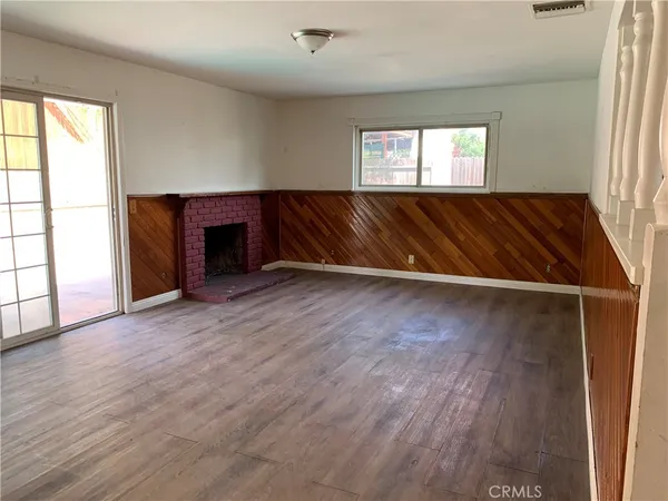 $2,900 | 2282 East 17th Street, San Bernardino, CA 92404