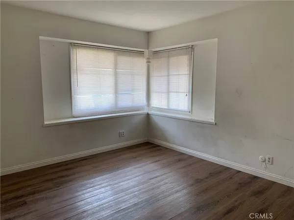 $2,900 | 2282 East 17th Street, San Bernardino, CA 92404