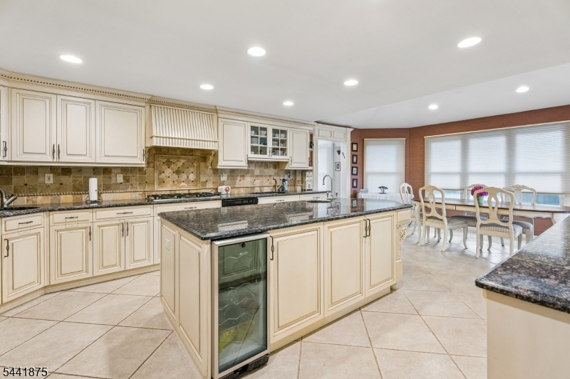 8 Norwood Road Springfield, NJ 07081 - Photo 9 of 23