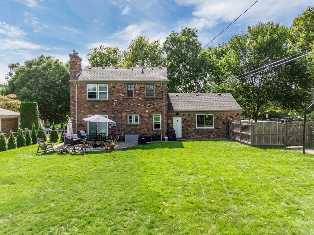 986 Balfour Street Grosse Pointe, MI 48230 - Photo 35 of 41 50154731-ec147213-3477-44c5-827b-35184b512940.JPG