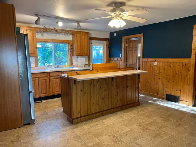 $145,000 | 390 South Jackson Street, Iola, WI 54945