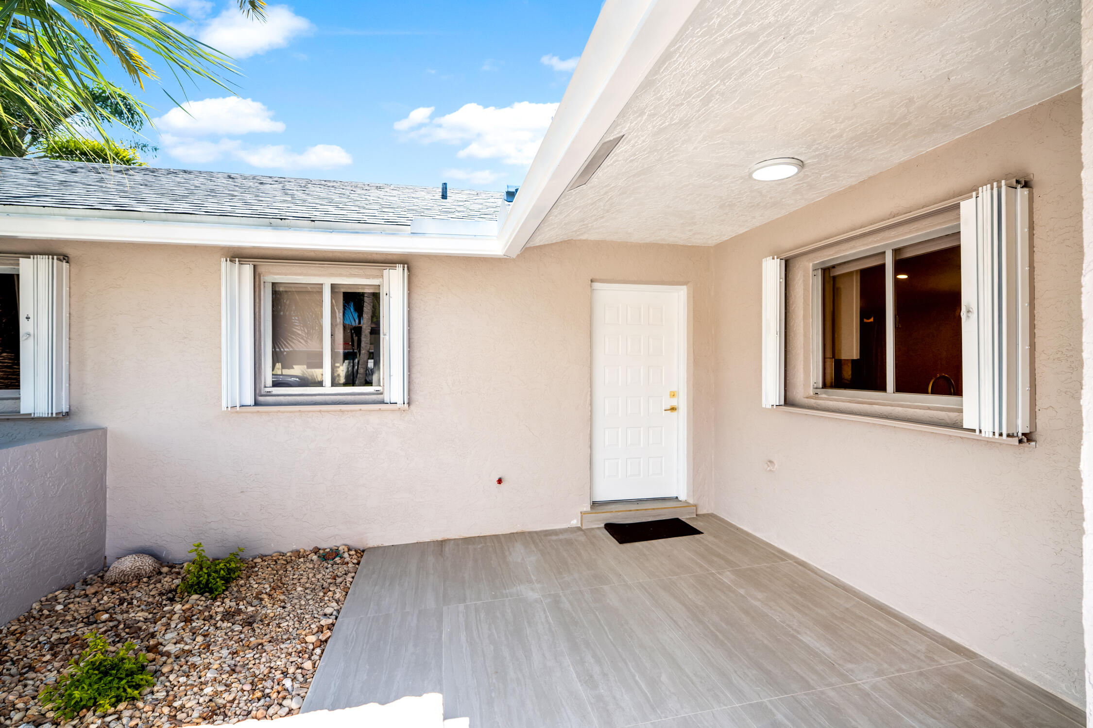74 Vista Del Rio Boynton Beach, FL 33426 - Photo 16 of 26 DSC09554