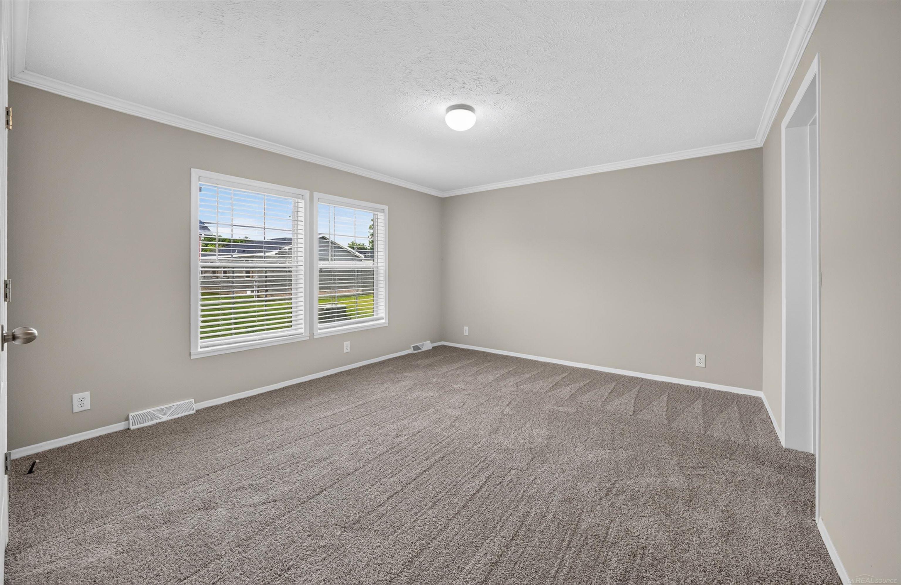 262 Riviera Drive Lapeer, MI 48446 - Photo 14 of 16 50212183-b80cf148-eccf-4e8f-b31f-b8f152115a6e.JPG