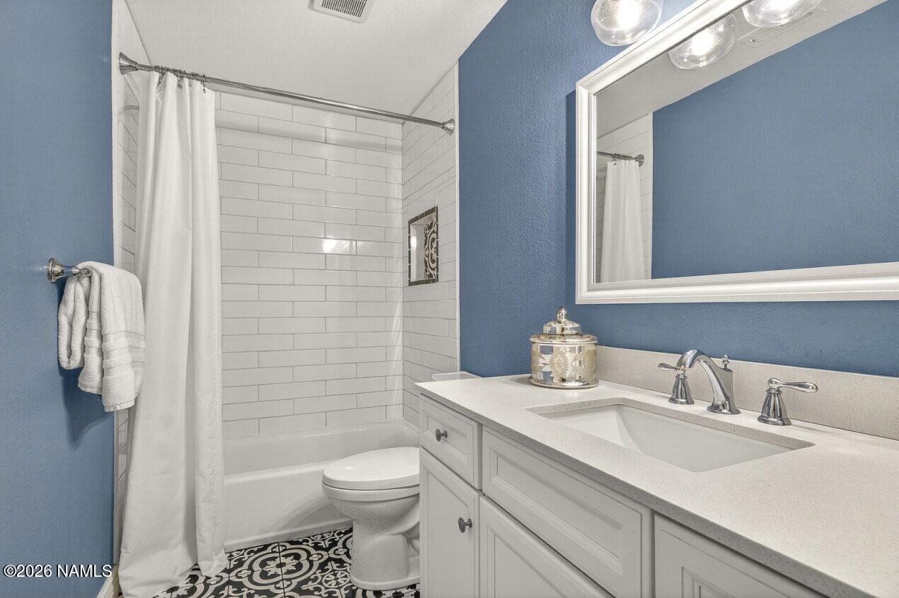 4045 South Lake Mary Road, Unit 31 Flagstaff, AZ 86005 - Photo 11 of 24 Master Bath One