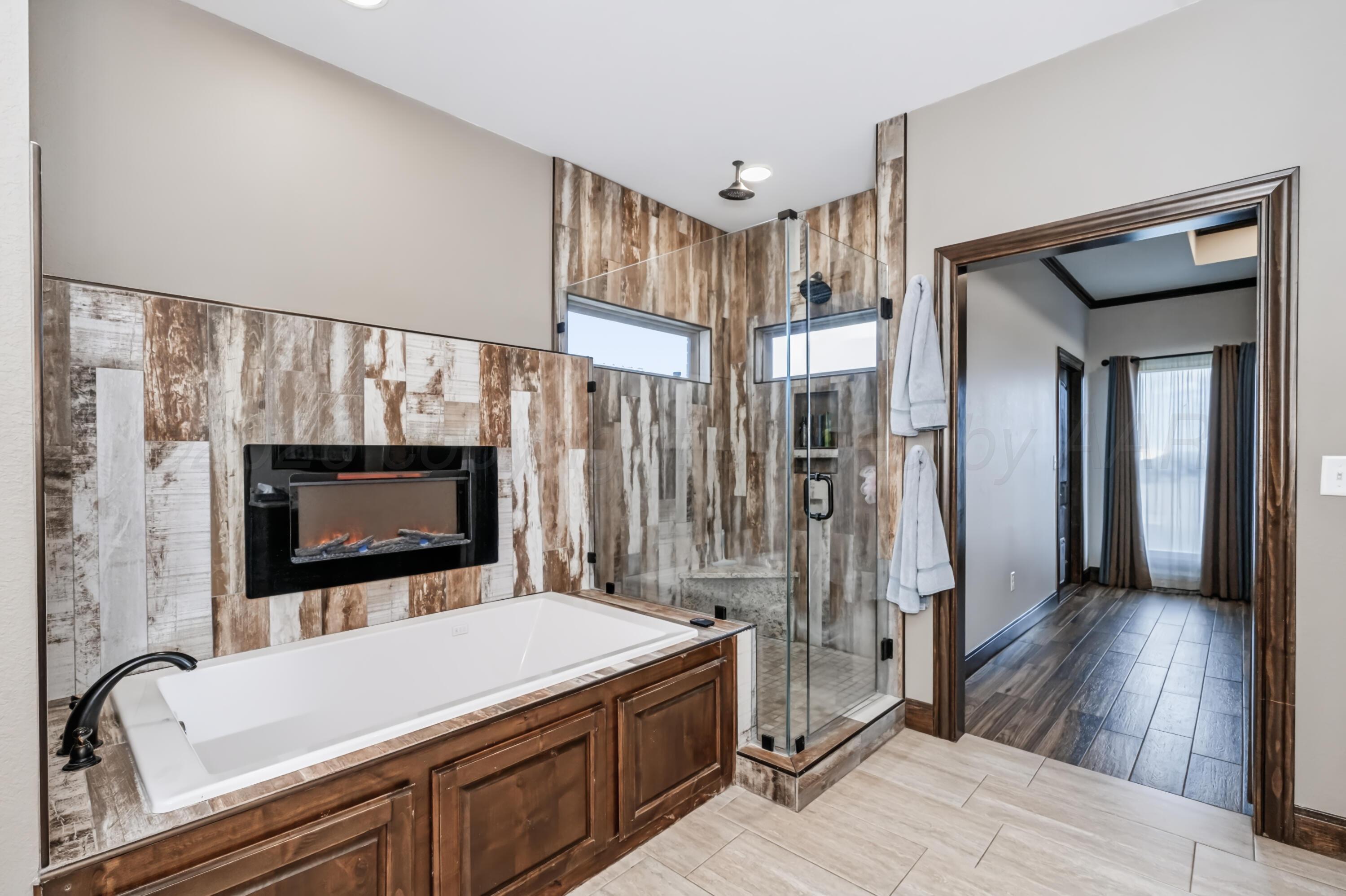 12951 Wandering Road Amarillo, TX 79118 - Photo 12 of 29 Master Bath