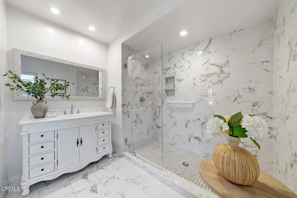 3597 Yorkshire Road Pasadena, CA 91107 - Photo 41 of 55 DSC00448
