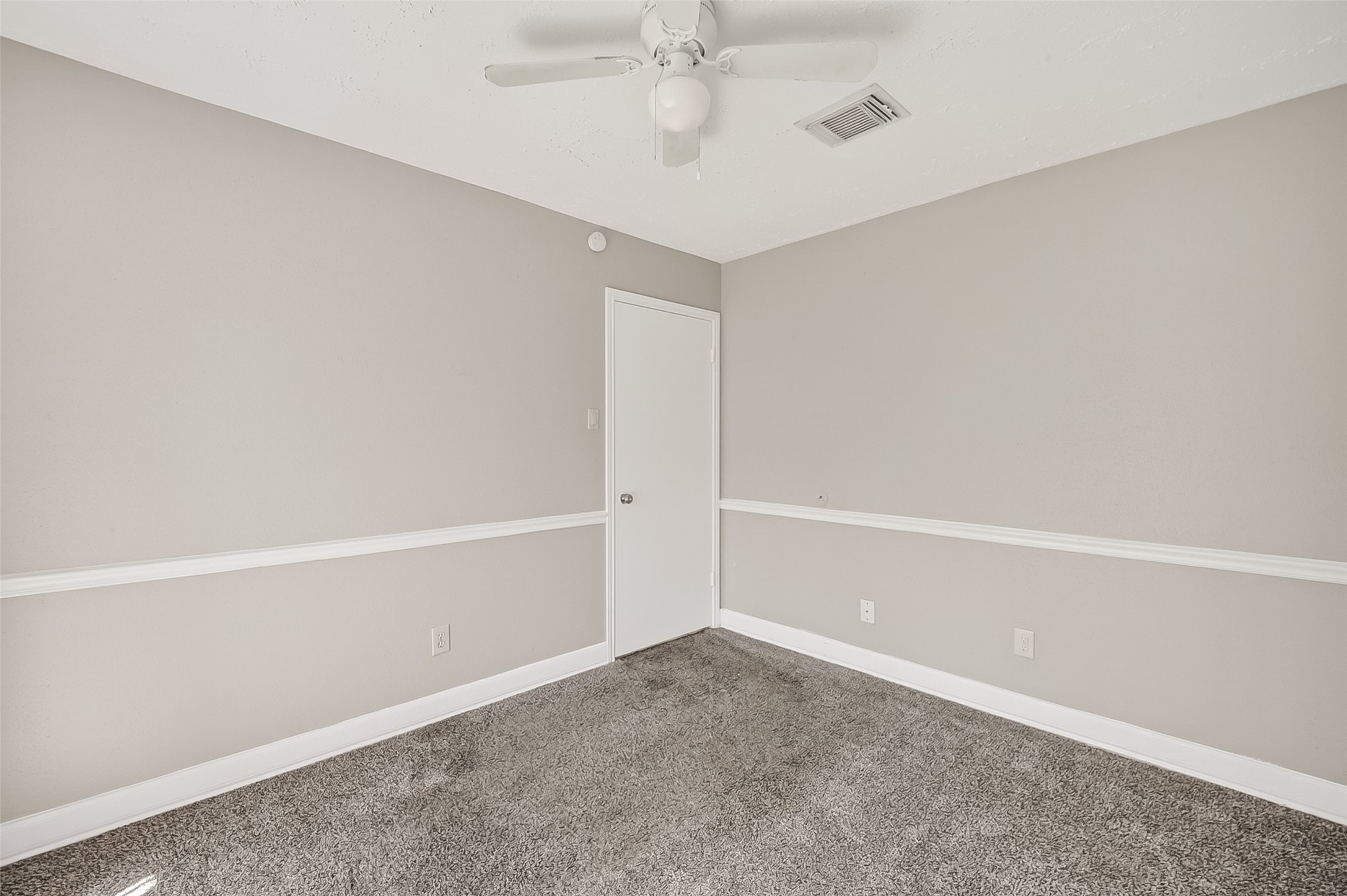 12403 Meadow Ridge Drive Stafford, TX 77477 - Photo 31 of 47 a view of an empty room
