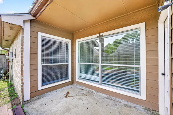 $2,300 | 12403 Meadow Ridge Drive, Stafford, TX 77477