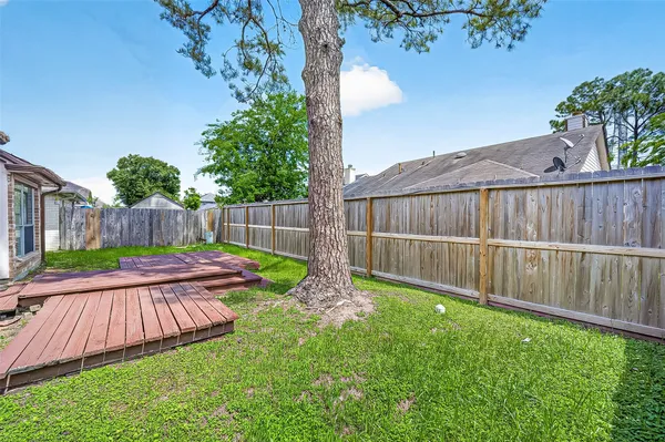 $2,300 | 12403 Meadow Ridge Drive, Stafford, TX 77477