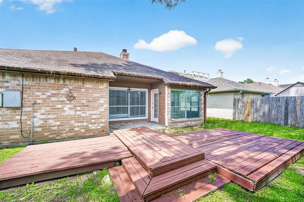 $2,300 | 12403 Meadow Ridge Drive, Stafford, TX 77477