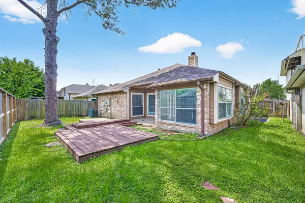 $2,300 | 12403 Meadow Ridge Drive, Stafford, TX 77477