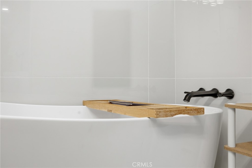 384 Colorado Street Arcadia, CA 91007 - Photo 39 of 51 a bathroom with a bathtub