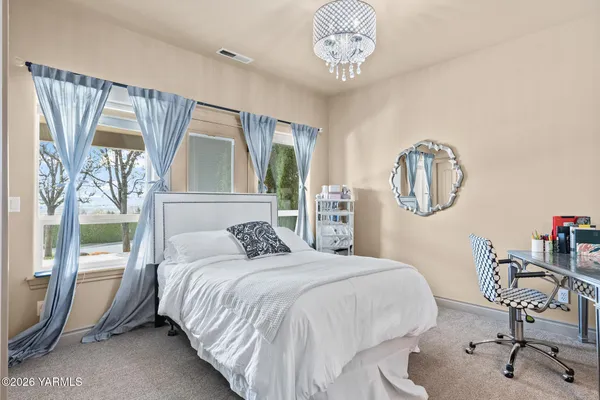 $1,348,000 | 617 North 65th Avenue, Yakima, WA 98908