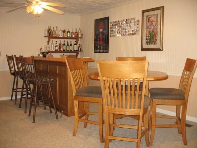 212 Carter Blake Road Tullahoma, TN 37388 - Photo 7 of 20 The den flows smoothly from the dining room area and kitchen. Perfect for entertaining.
