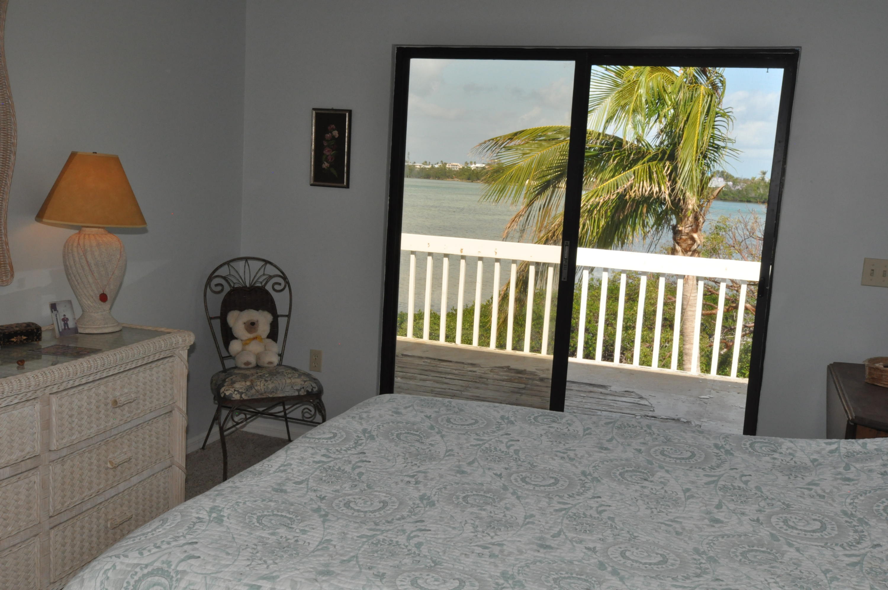 132 Brian Road Marathon, FL 33050 - Photo 4 of 16 Master Bedroom (5)