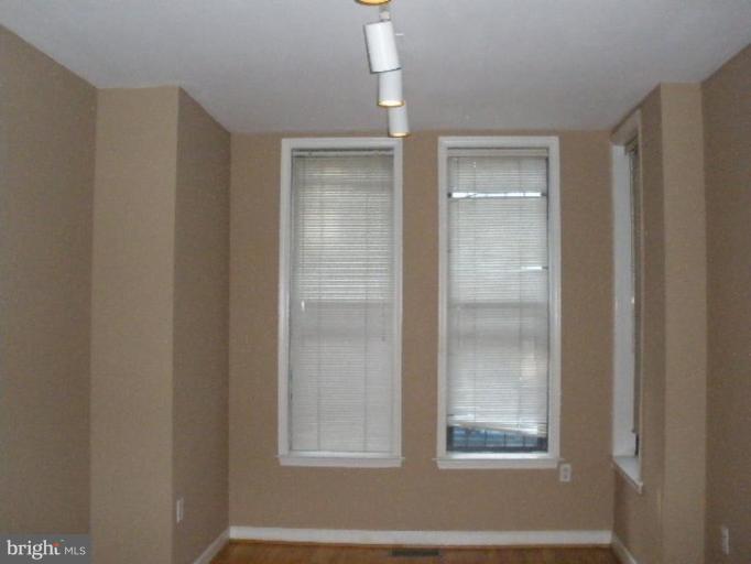 709 8th Street Northeast Washington, DC 20002 - Photo 8 of 30 Dining Room