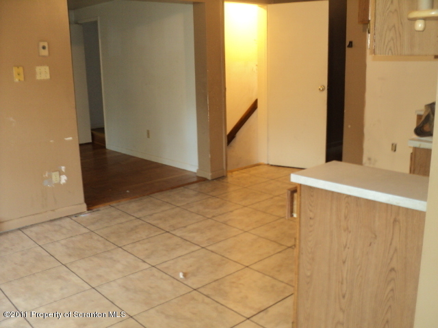 307 Badger Drive Bushkill, PA 18324 - Photo 2 of 8 Gallery Image 2