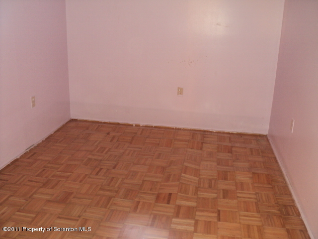 307 Badger Drive Bushkill, PA 18324 - Photo 8 of 8 Gallery Image 8