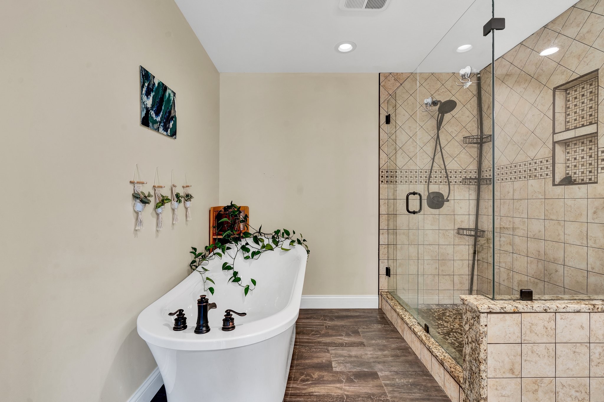 1600 Union Road Southeast Cleveland, TN 37323 - Photo 28 of 68 a bathroom with a sink a toilet and shower