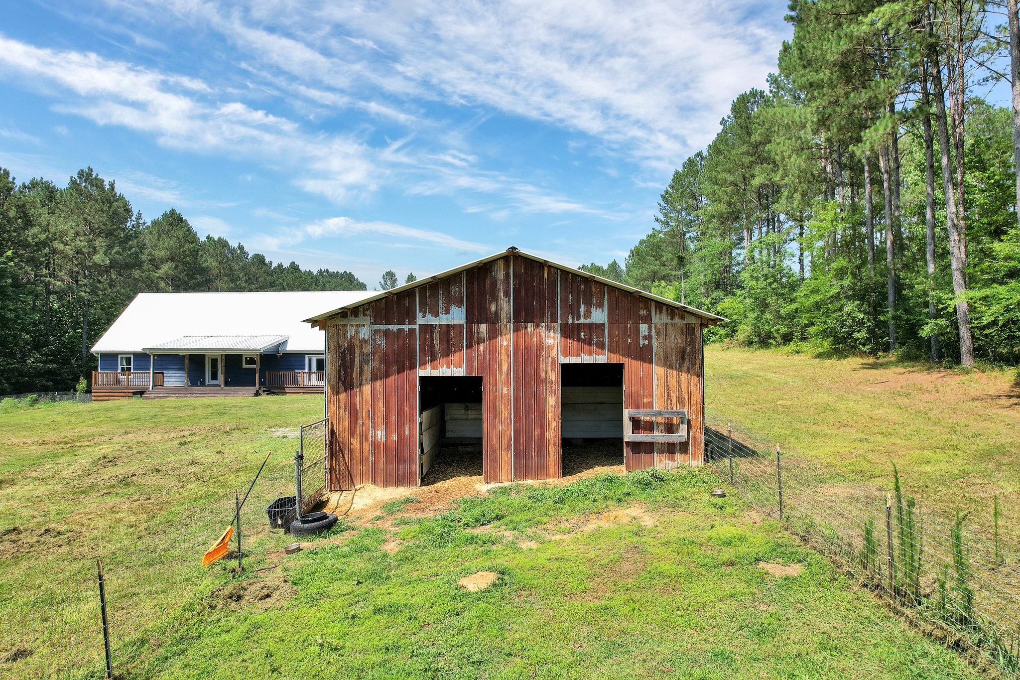 1600 Union Road Southeast Cleveland, TN 37323 - Photo 3 of 68 front view of a house with a yard