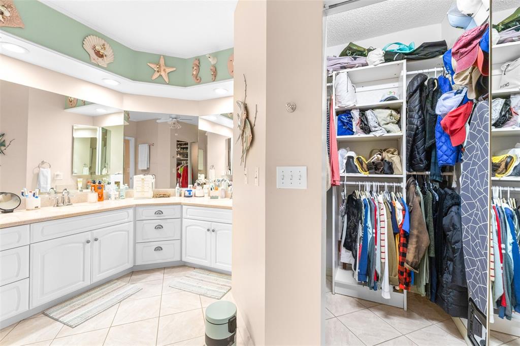 6399 Shoreline Drive, Unit 4206 St. Petersburg, FL 33708 - Photo 20 of 40 a view of a walk in closet