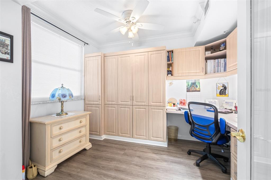 6399 Shoreline Drive, Unit 4206 St. Petersburg, FL 33708 - Photo 25 of 40 a view of a workspace with furniture and a workspace