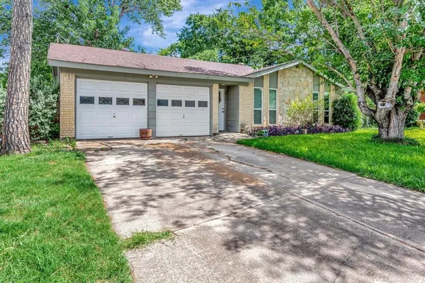 $1,850 | 5913 Cathy Court, Watauga, TX 76148