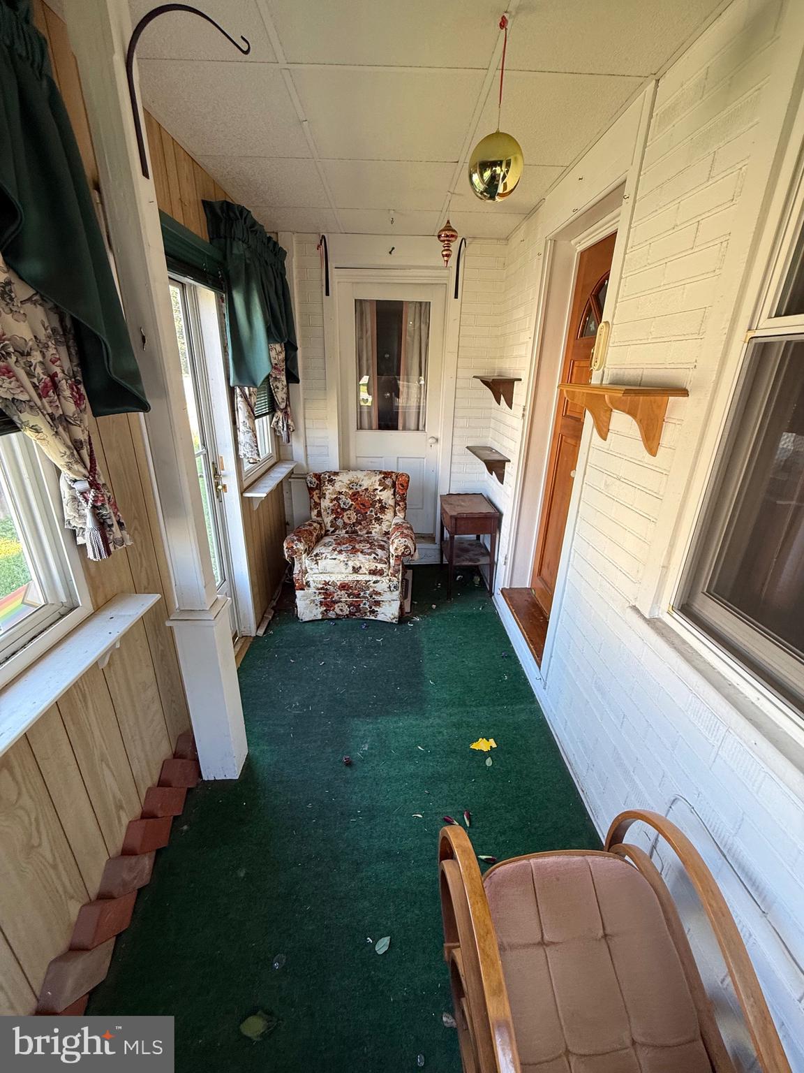 30 Frederick Road Thurmont, MD 21788 - Photo 22 of 58 a living room with furniture