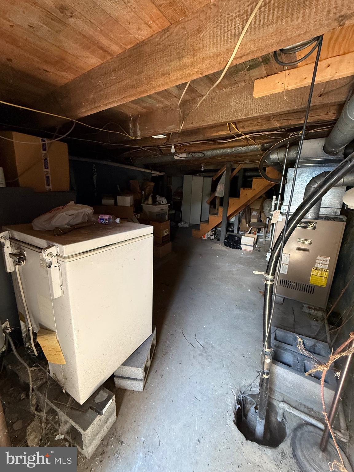 30 Frederick Road Thurmont, MD 21788 - Photo 47 of 58 a utility room with dryer and washer