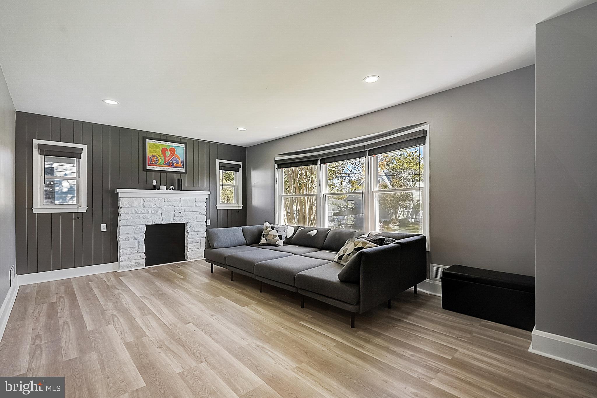 7908 Bon Air Road Baltimore, MD 21234 - Photo 4 of 45