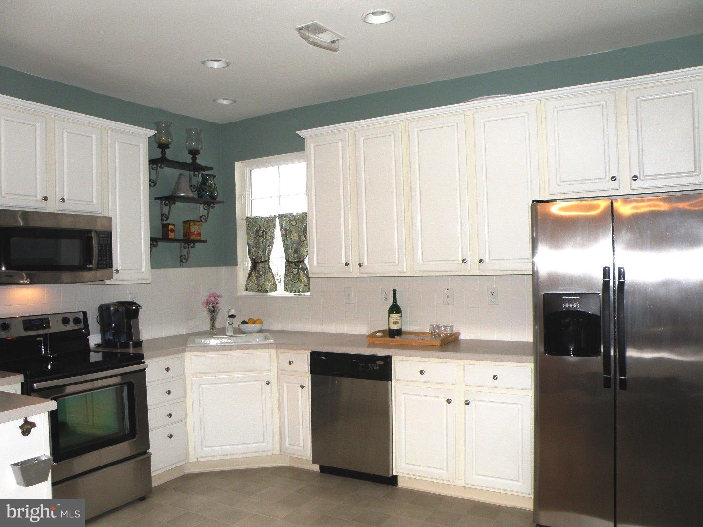 1404 Dawman Road Coatesville, PA 19320 - Photo 8 of 25 Kitchen