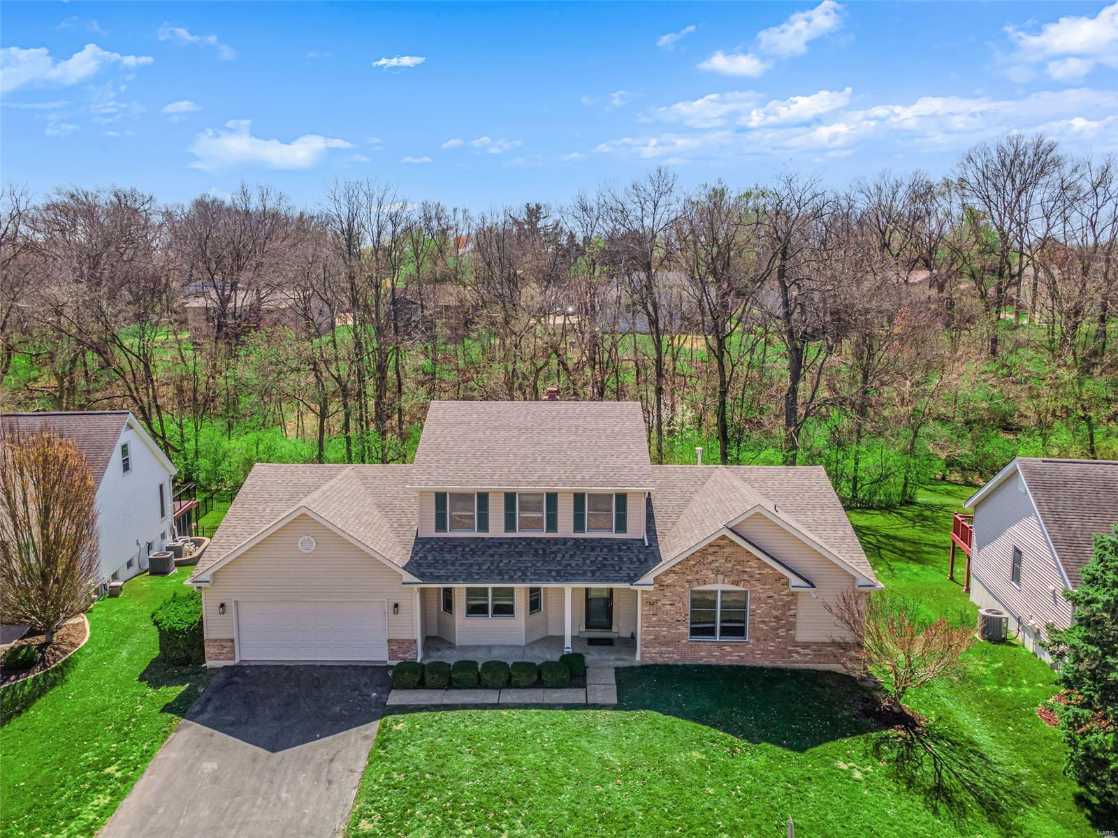 15372 Grantley Drive Chesterfield, MO 63017 - Photo 2 of 52