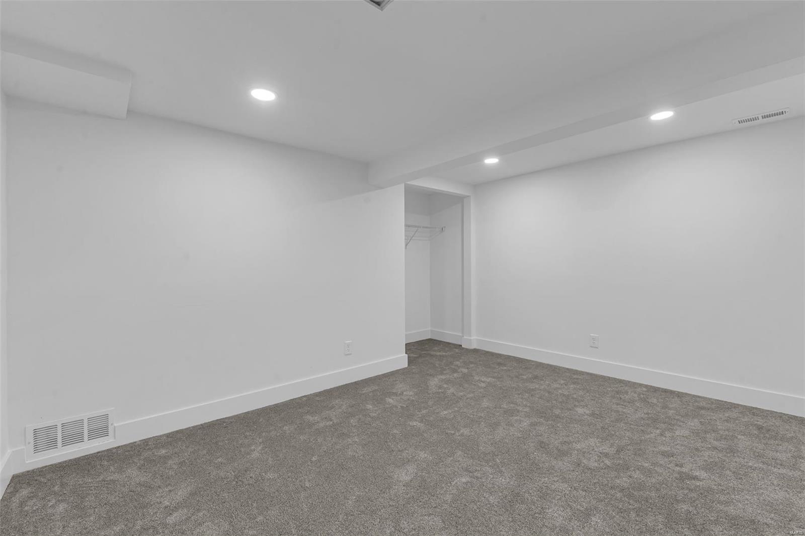 15372 Grantley Drive Chesterfield, MO 63017 - Photo 33 of 52