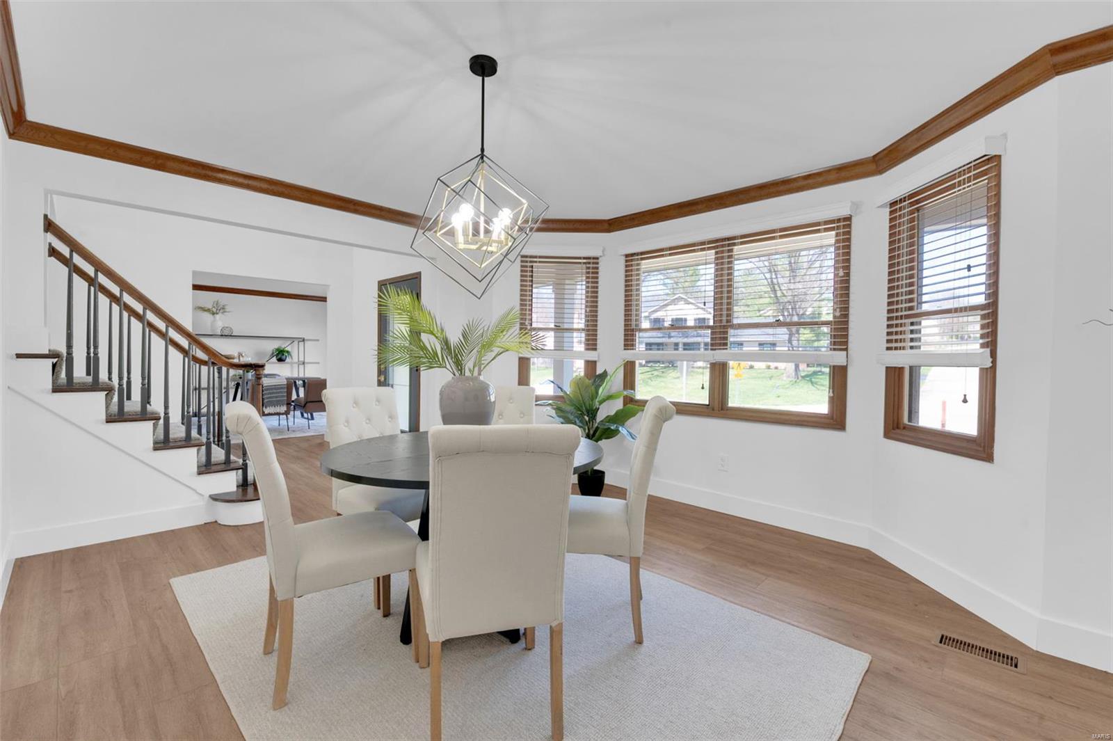 15372 Grantley Drive Chesterfield, MO 63017 - Photo 8 of 52