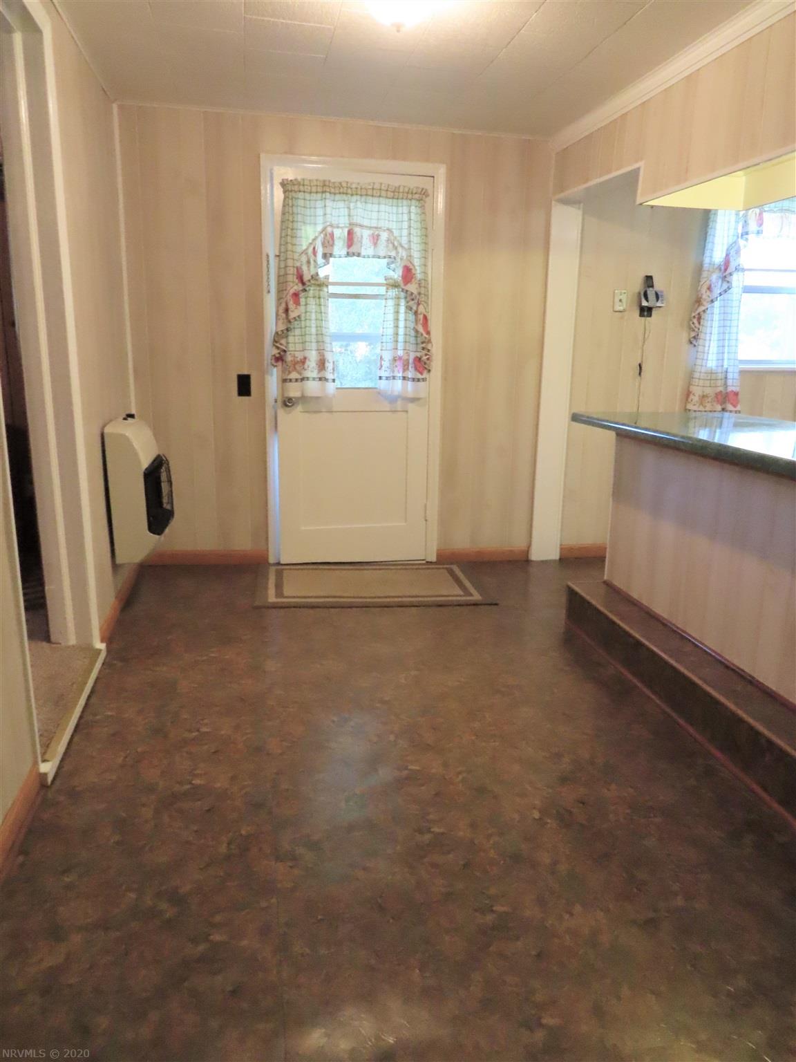 5607 Roanoke Road Shawsville, VA 24162 - Photo 16 of 38 Gallery Image 16