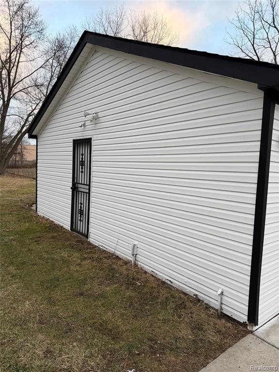 27284 Bunert Road Warren, MI 48088 - Photo 21 of 21