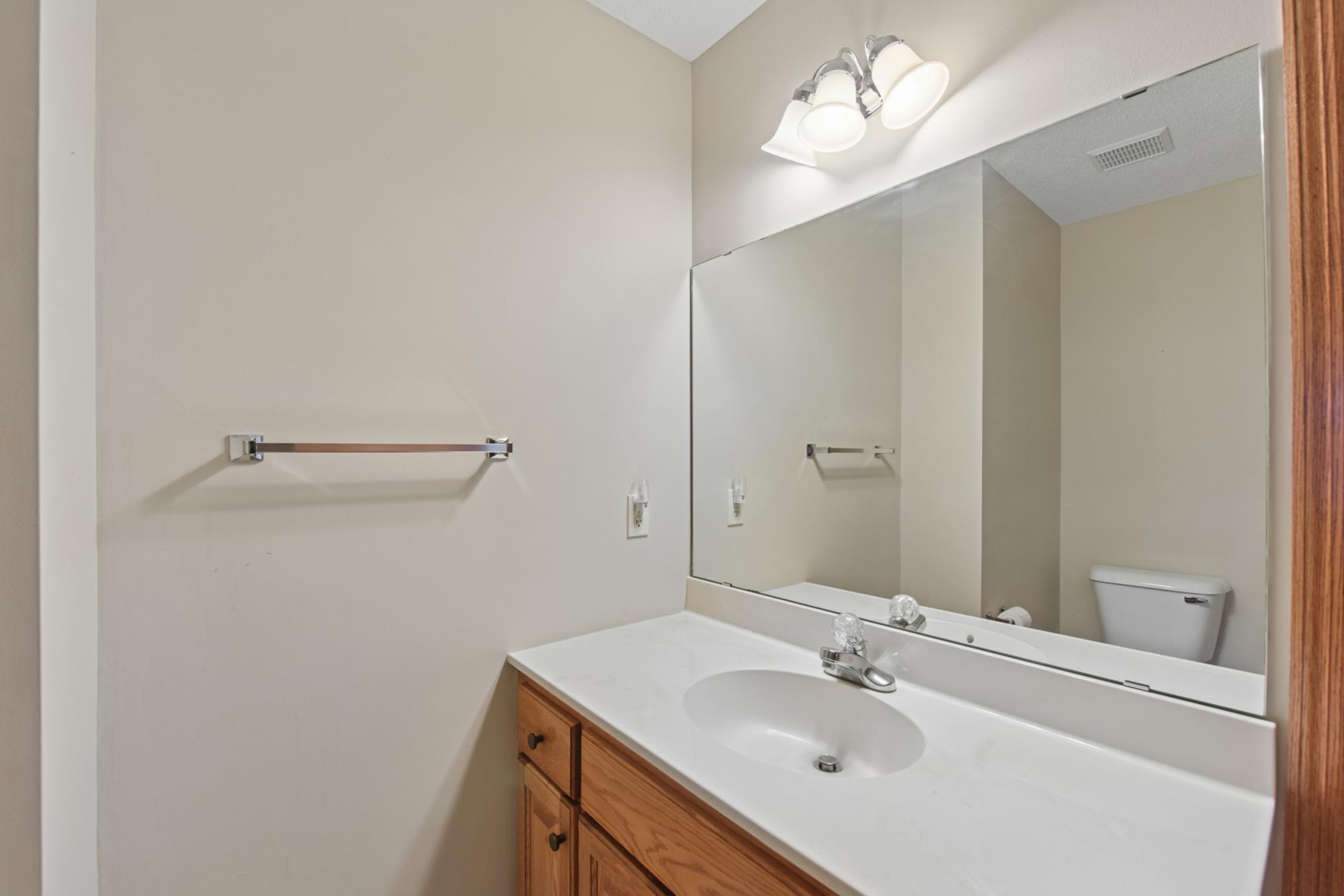 1102 Highpoint Court New Richmond, WI 54017 - Photo 17 of 29