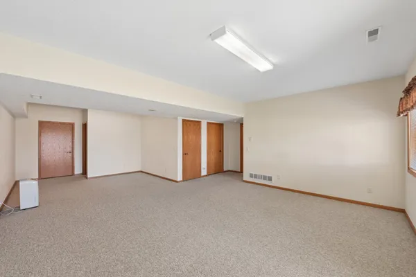 $329,900 | 1102 Highpoint Court, New Richmond, WI 54017