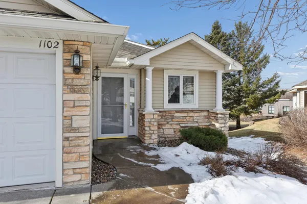 $329,900 | 1102 Highpoint Court, New Richmond, WI 54017