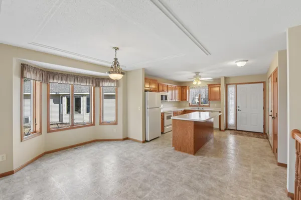 $319,900 | 1102 Highpoint Court, New Richmond, WI 54017
