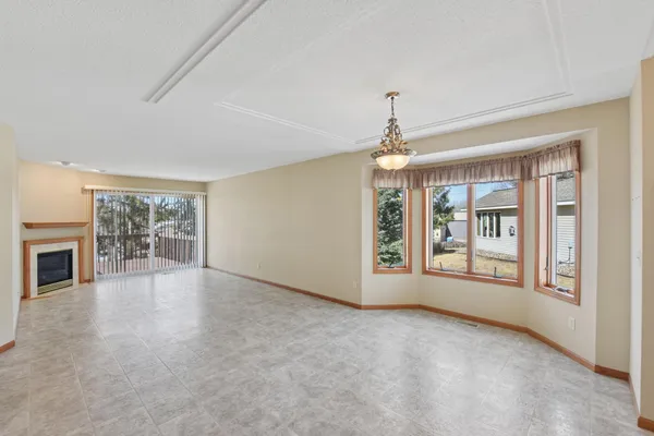 $329,900 | 1102 Highpoint Court, New Richmond, WI 54017