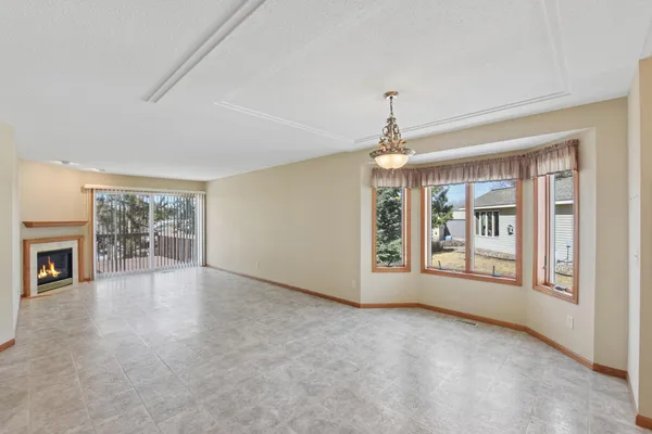 $319,900 | 1102 Highpoint Court, New Richmond, WI 54017