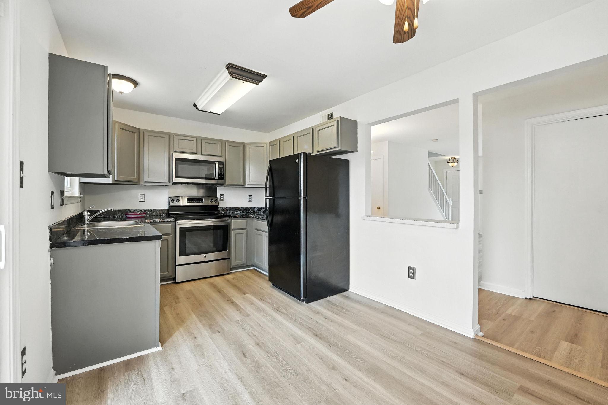 6808 Cottingham Lane Centreville, VA 20121 - Photo 11 of 23